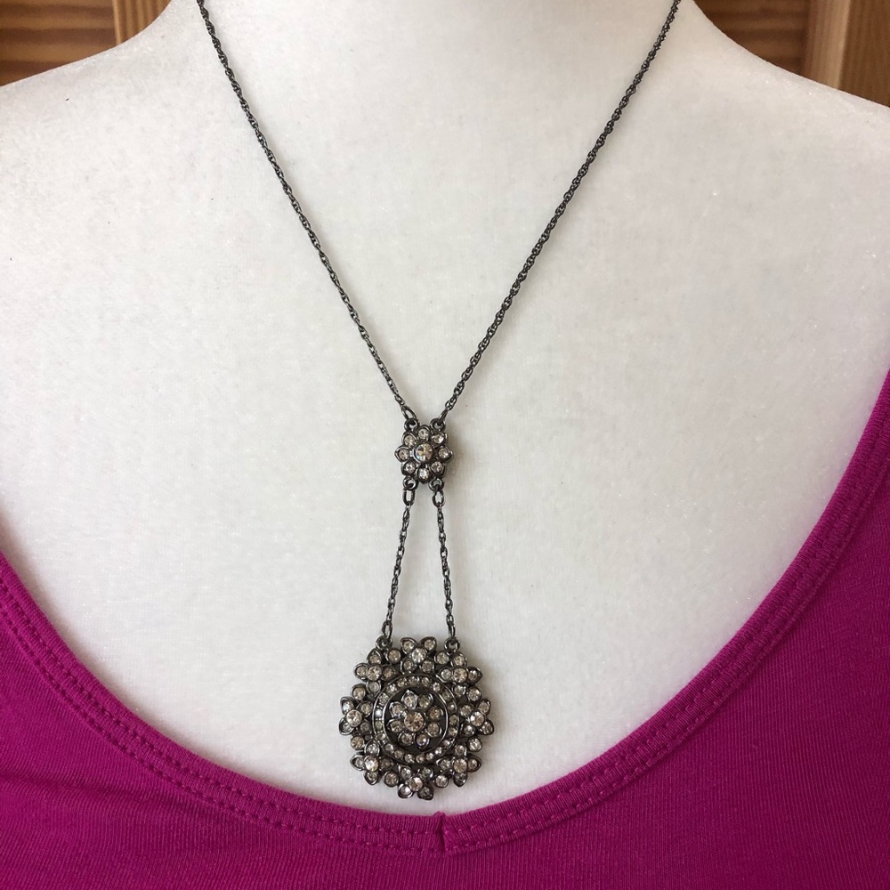 Flower Rhinestone Necklace - Picture 2 of 9